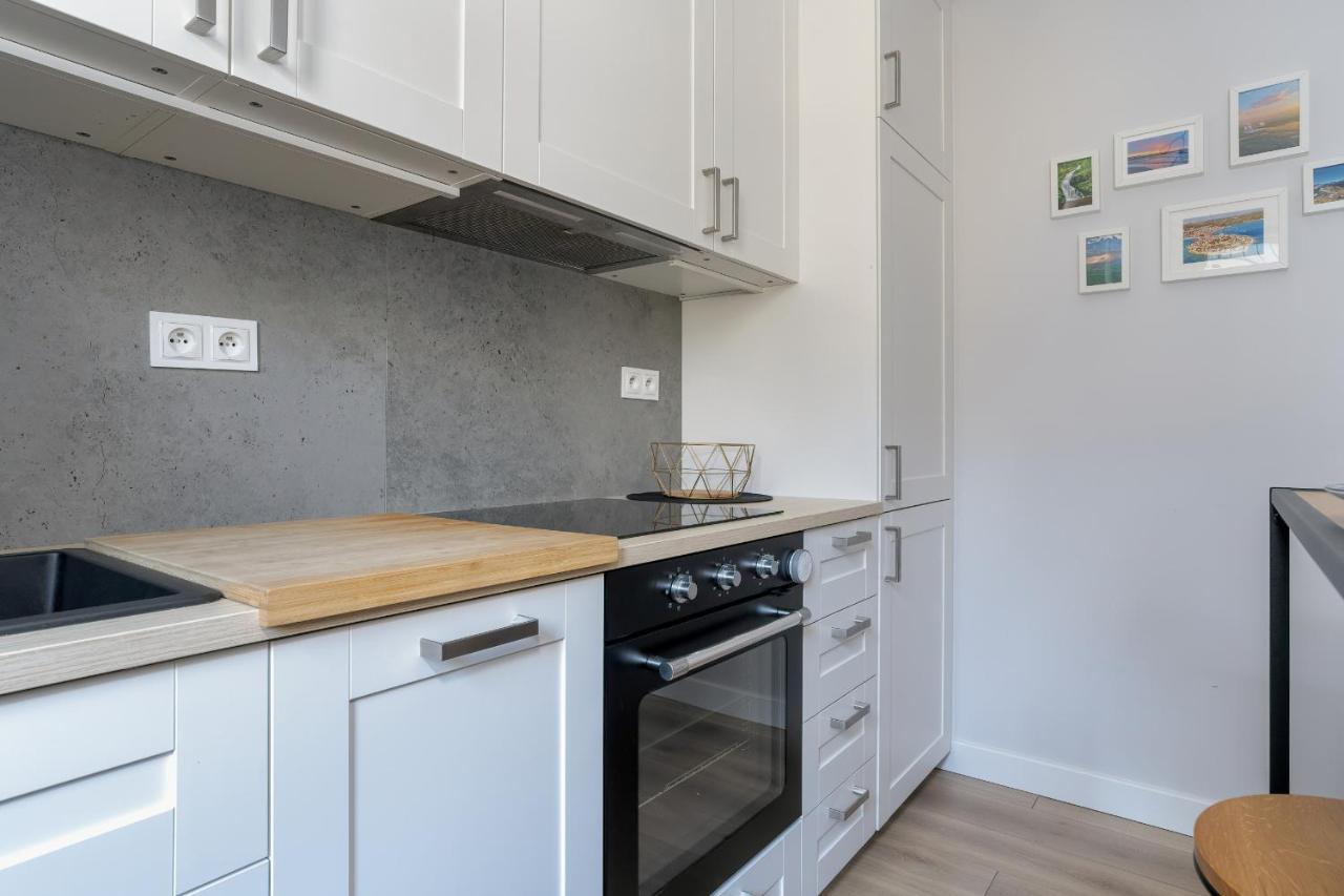 Stylish & Comfy Garbary Apartments With Parking By Noclegi Renters Posen Exterior foto