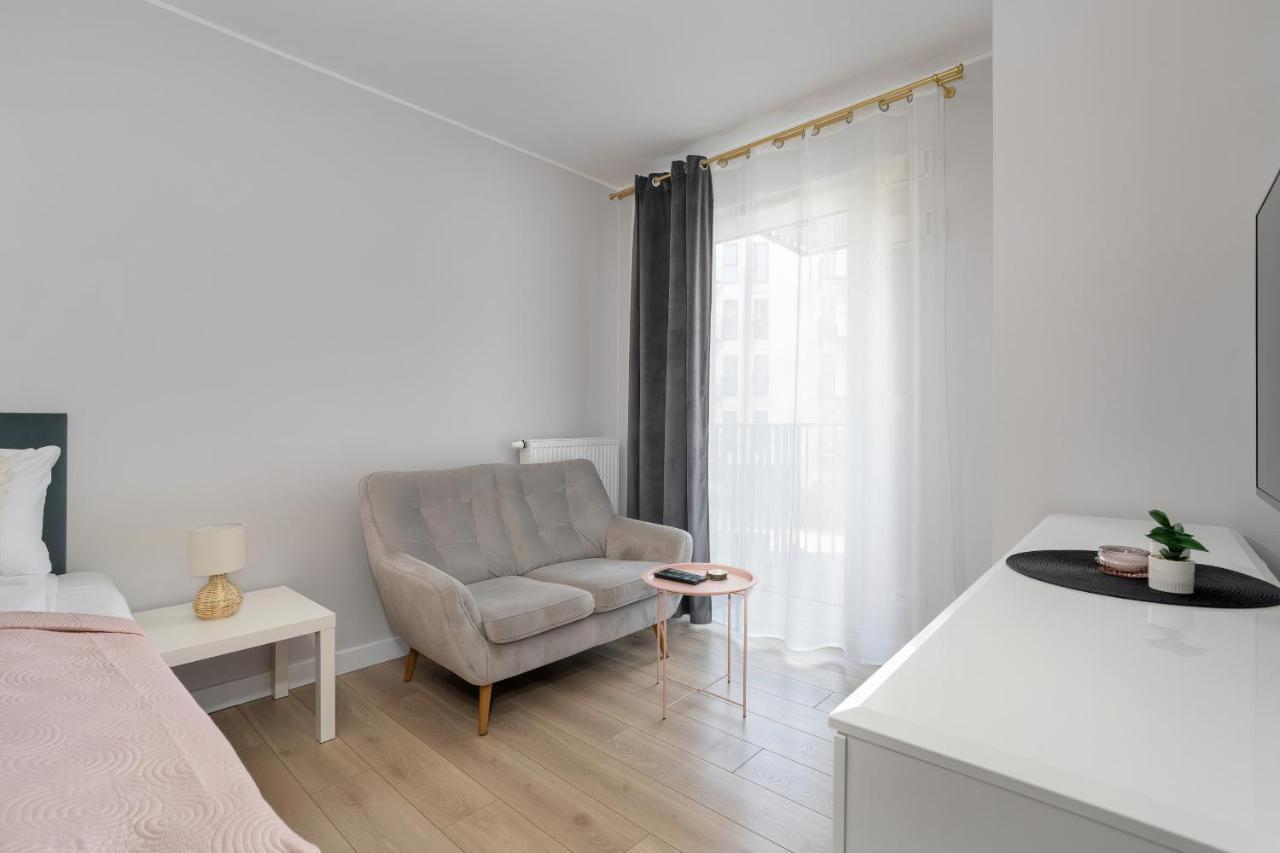 Stylish & Comfy Garbary Apartments With Parking By Noclegi Renters Posen Exterior foto