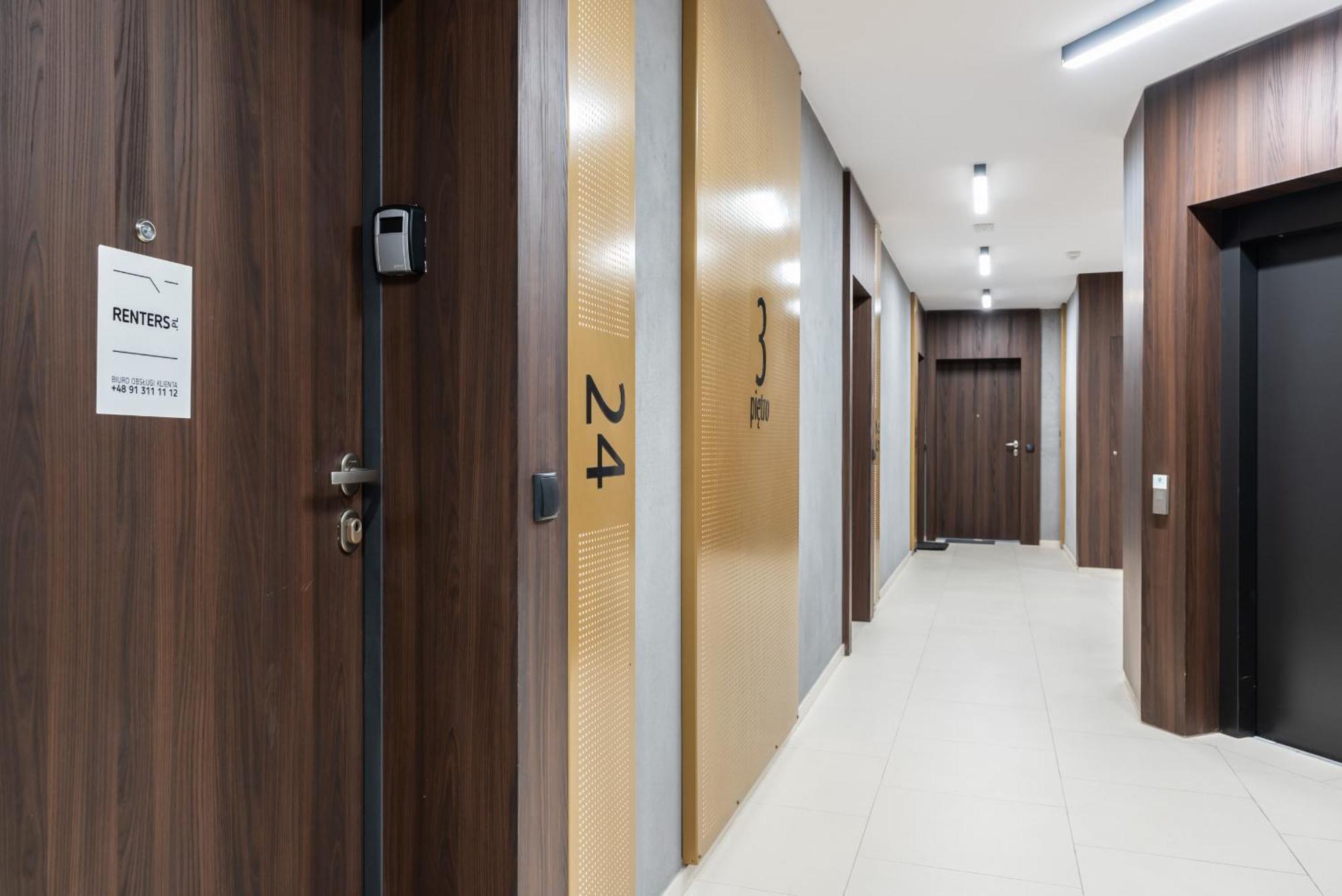 Stylish & Comfy Garbary Apartments With Parking By Noclegi Renters Posen Exterior foto
