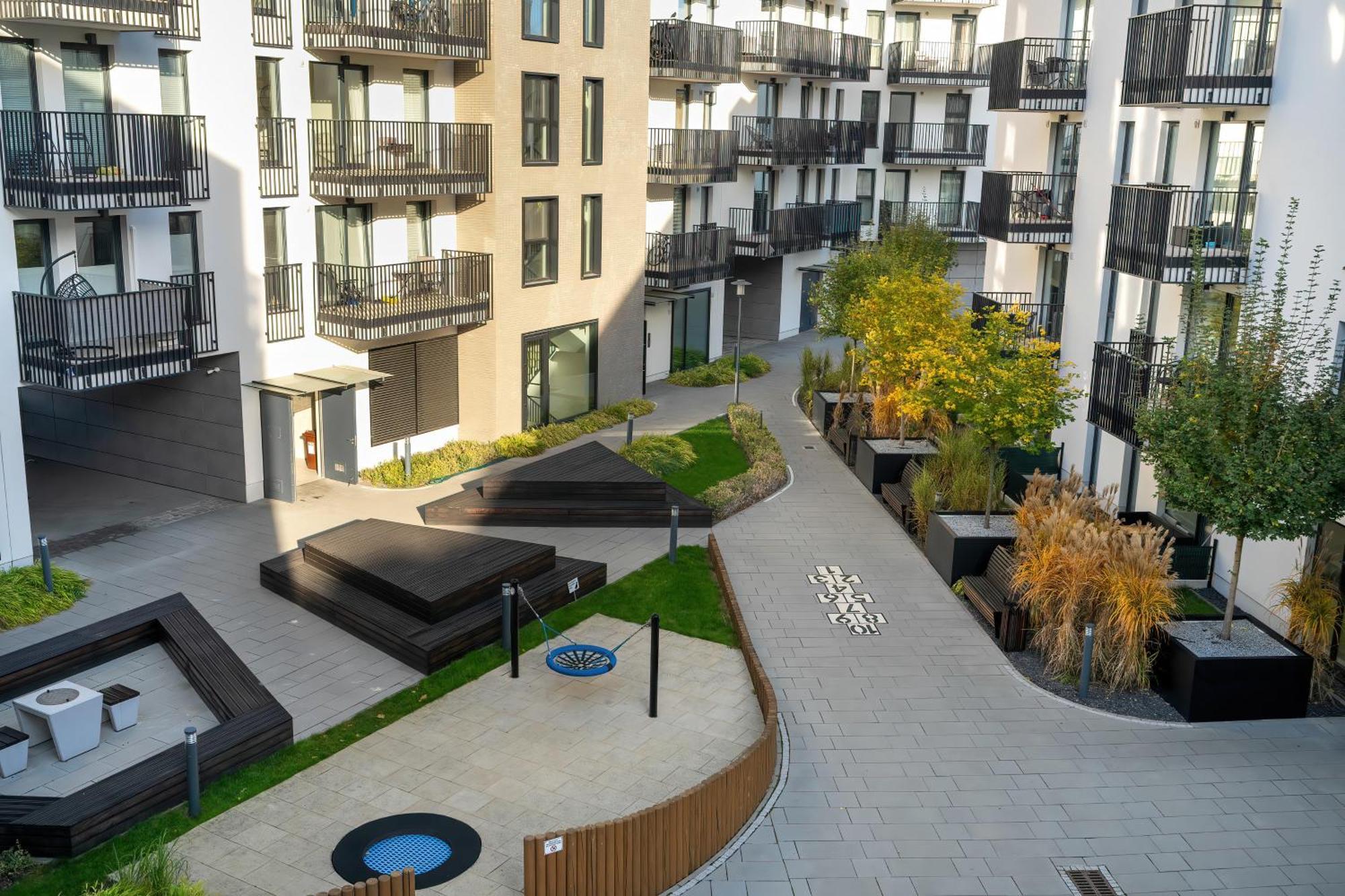 Stylish & Comfy Garbary Apartments With Parking By Noclegi Renters Posen Exterior foto